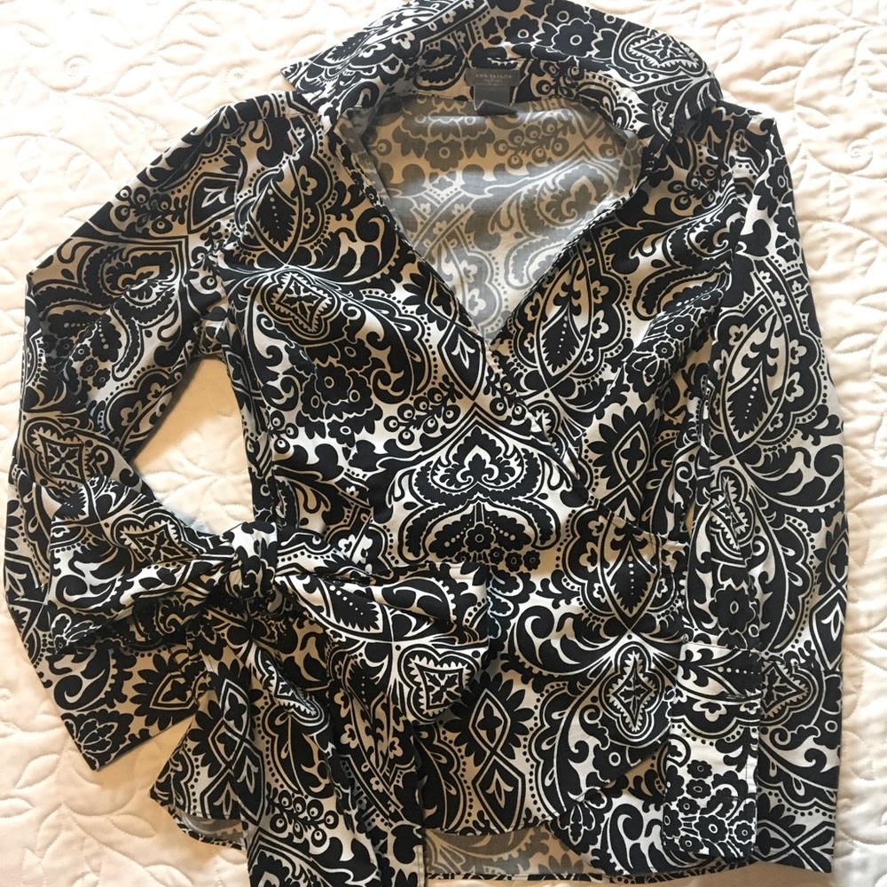 Ann Taylor Black & White Wrap Blouse - Size 2P